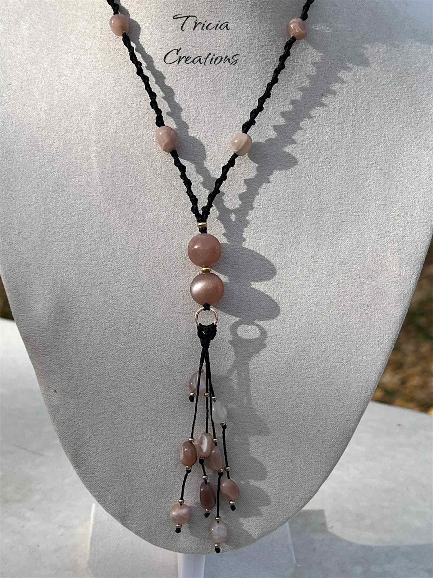 Collier : Pierre de Soleil et Pierre de Lune rose