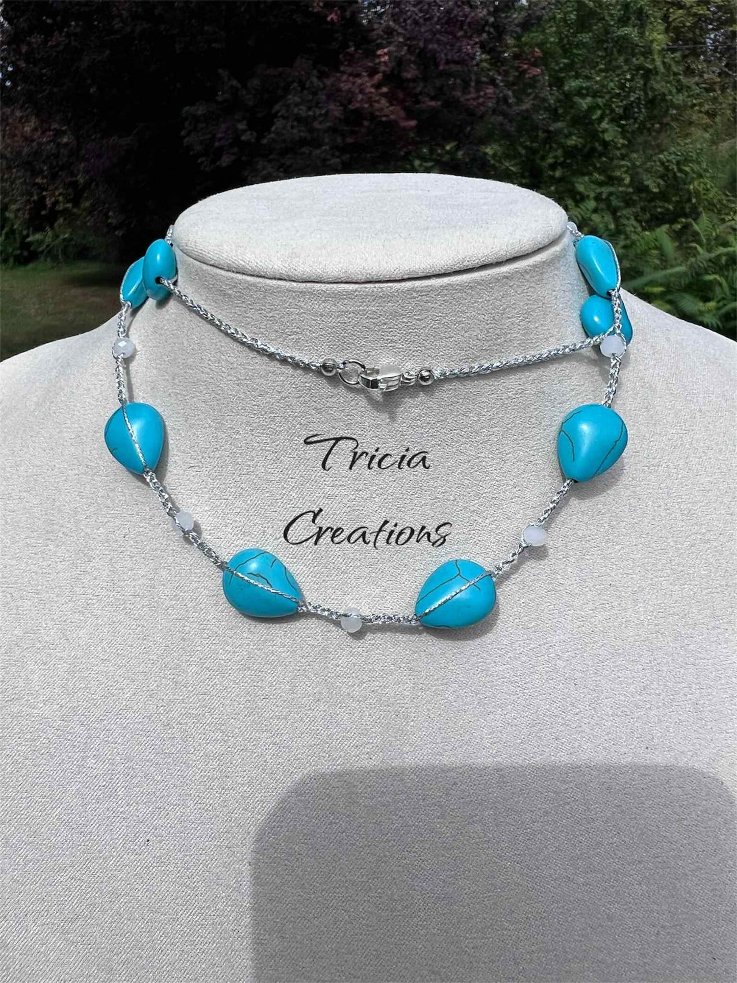 Collier Howlite bleu