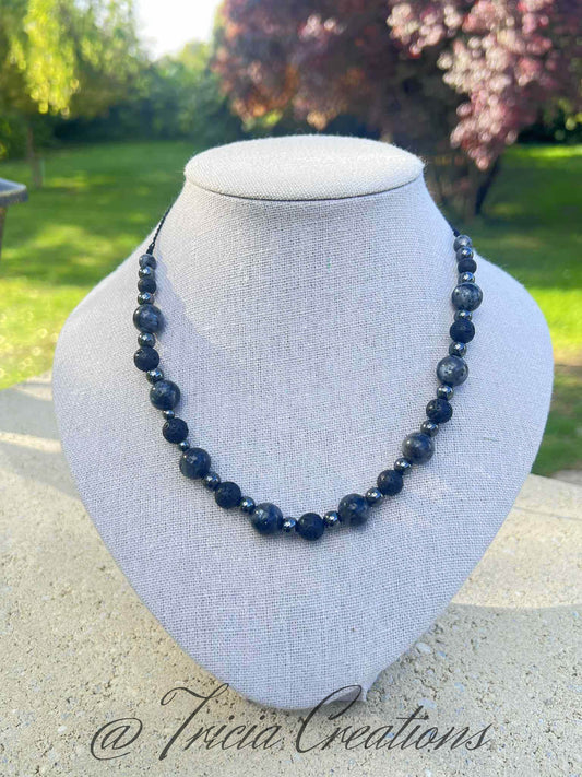 Hématite / Larvikite et Pierre de lave