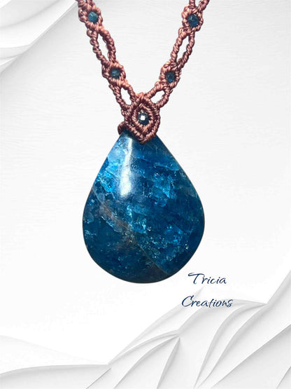 Collier : Apatite bleu